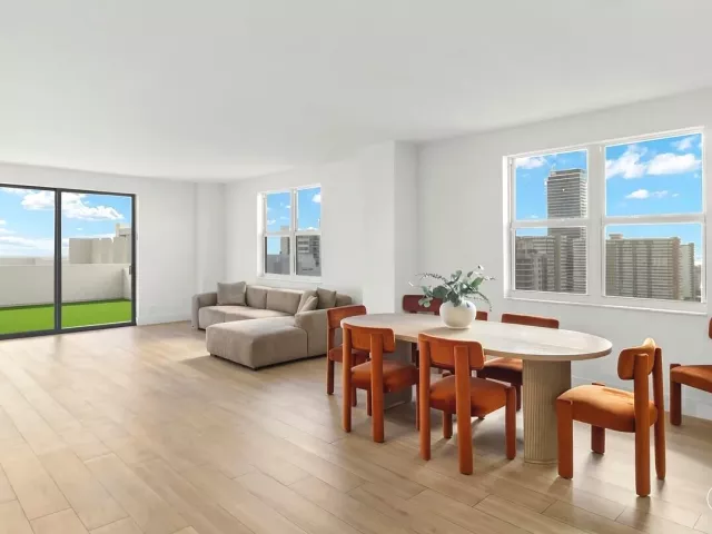 3-bedroom condo for sale in Hallandale Beach - 1865 S Ocean Drive 21c - MondialRealty