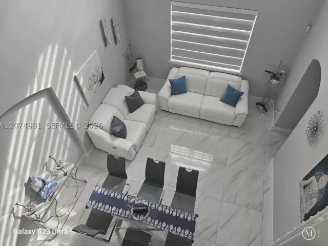 3-bedroom home for rent in Miami - 13995 SW 154th St 1 - MondialRealty