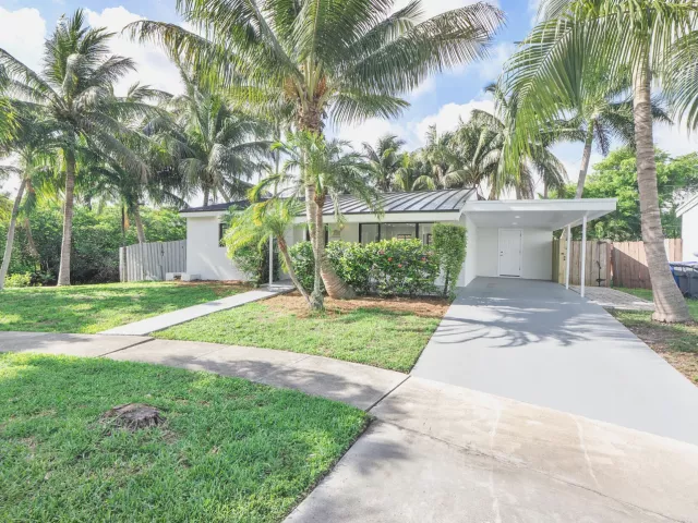 2-bedroom home for sale in Hollywood - 3030 ARTHUR Street - MondialRealty