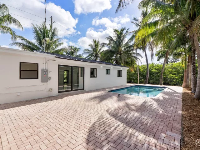 2-bedroom home for sale in Hollywood - 3030 ARTHUR Street - MondialRealty