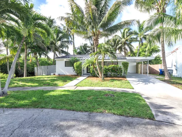 2-bedroom home for sale in Hollywood - 3030 ARTHUR Street - MondialRealty