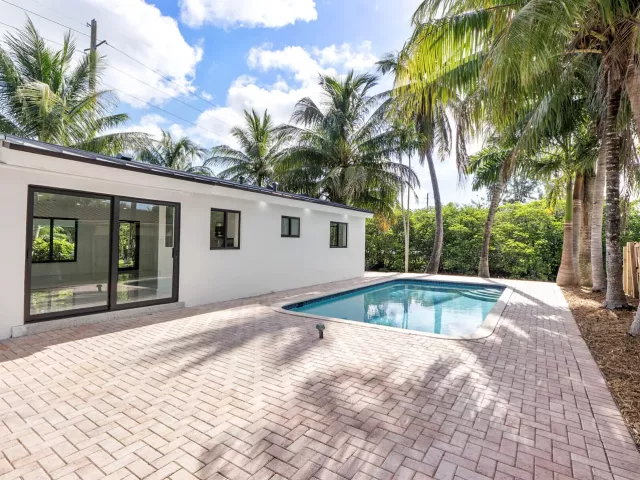2-bedroom home for sale in Hollywood - 3030 ARTHUR Street - MondialRealty