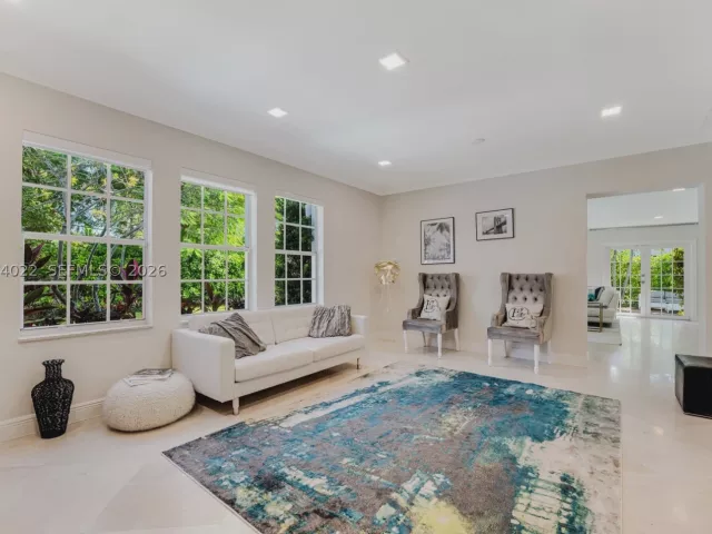 5-bedroom home for sale in Miami Beach - 140 N Hibiscus Dr - MondialRealty