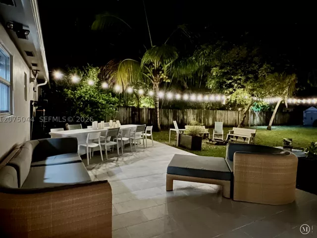 3-bedroom home for rent in Fort Lauderdale - 1720 SW 4th St 1720 - MondialRealty