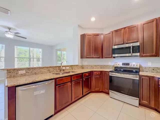 4-bedroom home for rent in West Palm Beach - 57 ATWELL Drive - MondialRealty