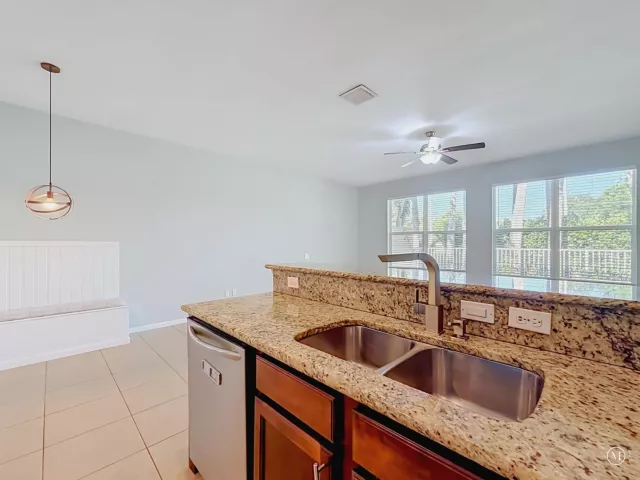 4-bedroom home for rent in West Palm Beach - 57 ATWELL Drive - MondialRealty