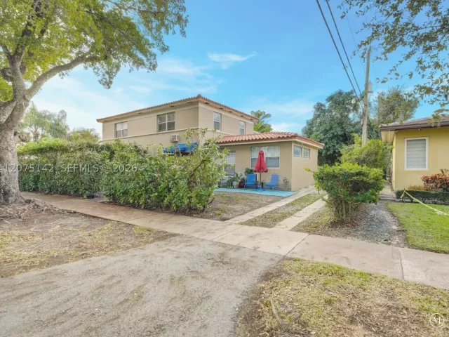 3-bedroom home for rent in Coral Gables - 400 CADIMA AVE 0 - MondialRealty