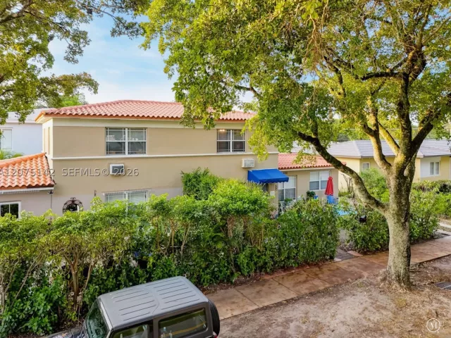 3-bedroom home for rent in Coral Gables - 400 CADIMA AVE 0 - MondialRealty