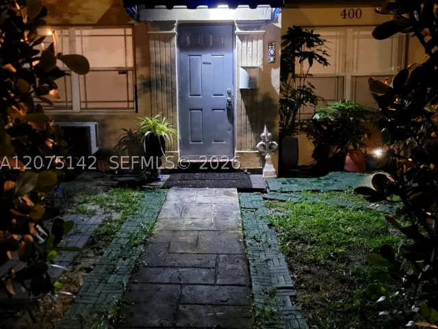 3-bedroom home for rent in Coral Gables - 400 CADIMA AVE 0 - MondialRealty