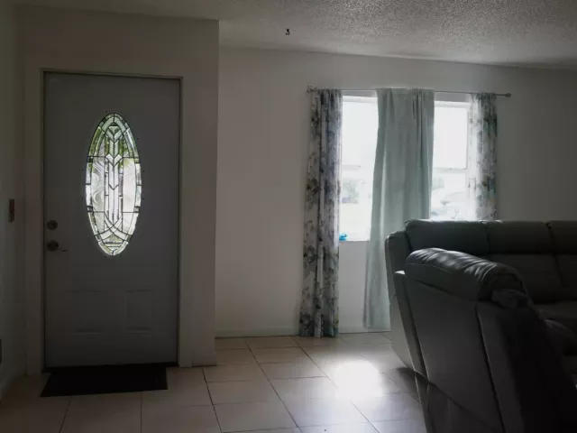 3-bedroom home for sale in West Palm Beach - 5805 BOSQUE Lane - MondialRealty