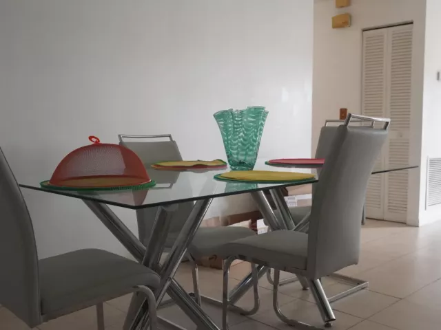 3-bedroom home for sale in West Palm Beach - 5805 BOSQUE Lane - MondialRealty