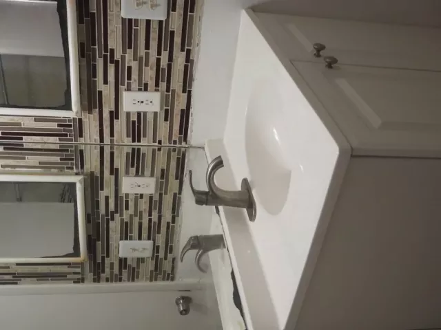 3-bedroom home for sale in West Palm Beach - 5805 BOSQUE Lane - MondialRealty