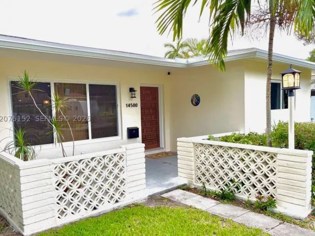 3-bedroom home for rent in Miami - 14500 NE 5th Ct - MondialRealty