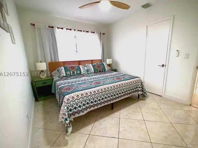 3-bedroom home for rent in Miami - 14500 NE 5th Ct - MondialRealty