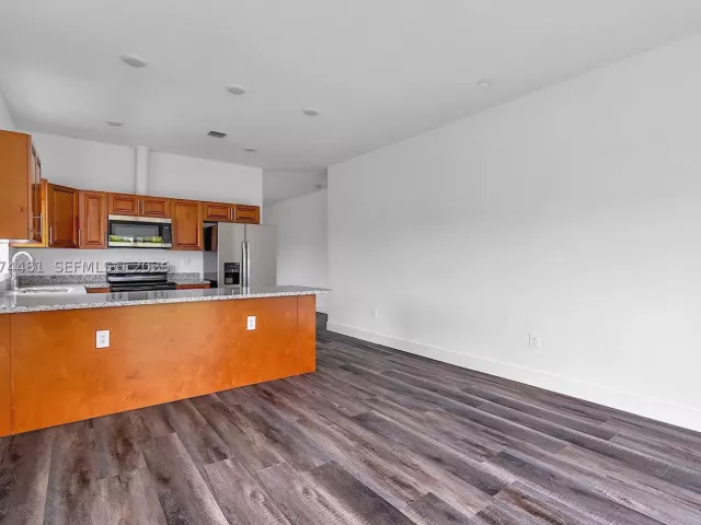 4-bedroom home for rent in Miami - 24062 SW 116th Ct - MondialRealty