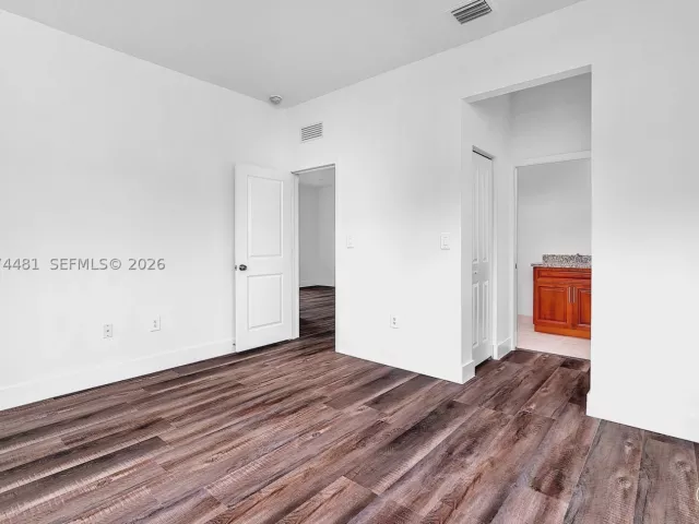 4-bedroom home for rent in Miami - 24062 SW 116th Ct - MondialRealty