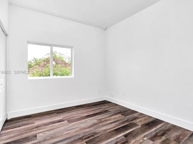 4-bedroom home for rent in Miami - 24062 SW 116th Ct - MondialRealty