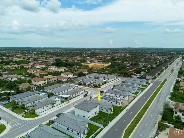 4-bedroom home for rent in Miami - 24062 SW 116th Ct - MondialRealty