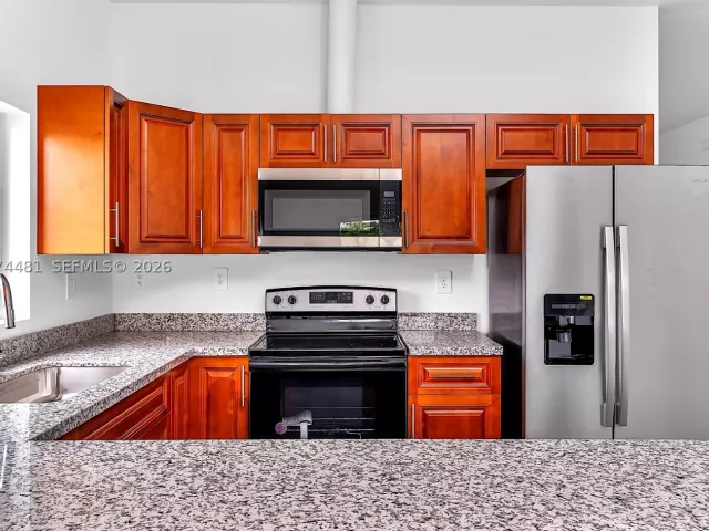 4-bedroom home for rent in Miami - 24062 SW 116th Ct - MondialRealty