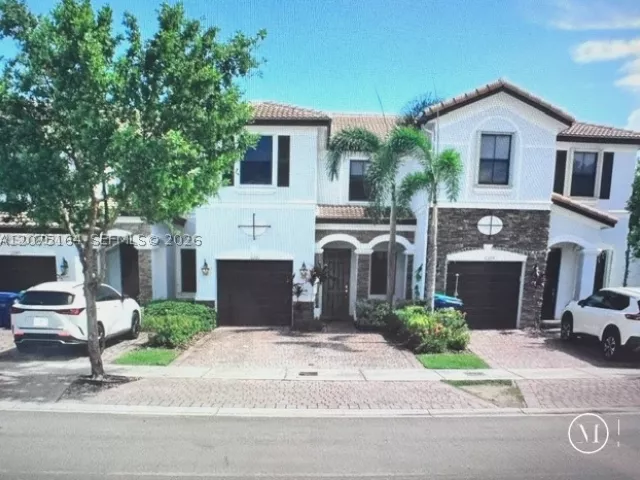 3-bedroom home for rent in Doral - 11281 NW 88th St - MondialRealty