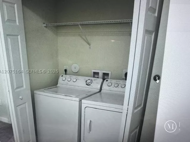 3-bedroom home for rent in Doral - 11281 NW 88th St - MondialRealty