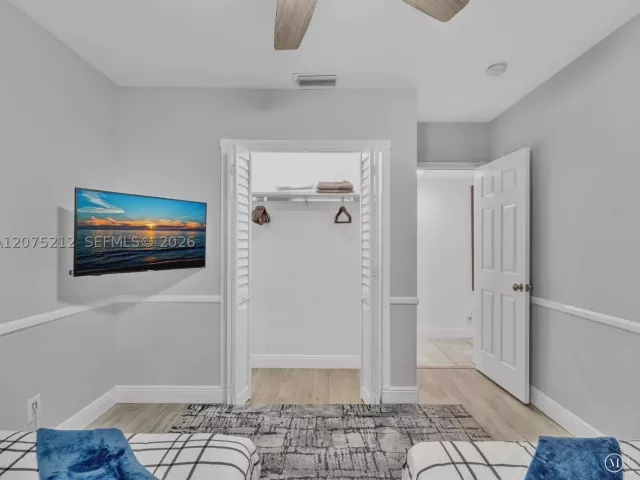 5-bedroom home for rent in Hallandale Beach - 413 Tamarind Dr - MondialRealty