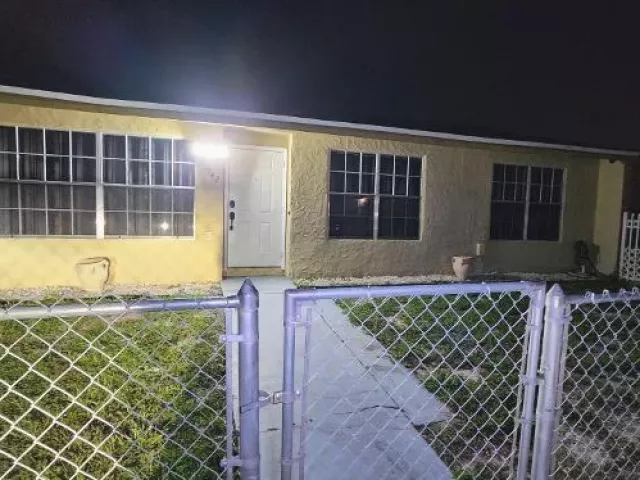 3-bedroom home for rent in Miami Gardens - 20742 NW 41ST AVE Road TWO - MondialRealty