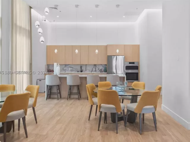 2-bedroom condo for rent in Miami - 90 SW 3RD STREET 3703-1 - MondialRealty