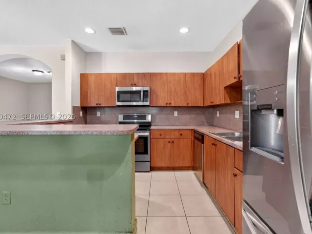 4-bedroom home for sale in Homestead - 13631 SW 256th St - MondialRealty