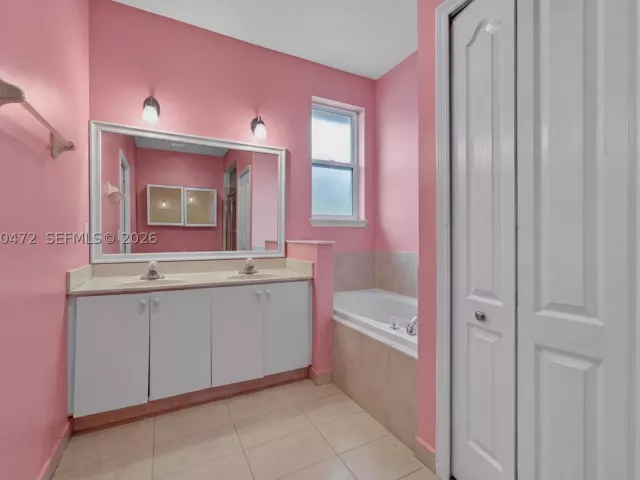 4-bedroom home for sale in Homestead - 13631 SW 256th St - MondialRealty