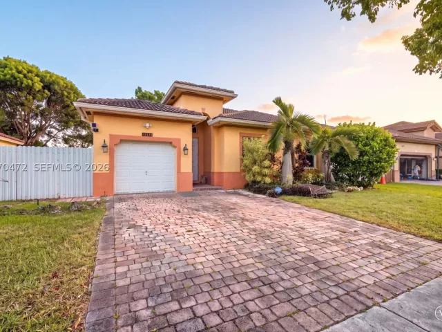 4-bedroom home for sale in Homestead - 13631 SW 256th St - MondialRealty
