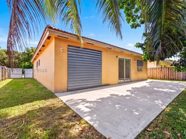 4-bedroom home for sale in Homestead - 13631 SW 256th St - MondialRealty