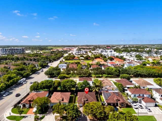4-bedroom home for sale in Homestead - 13631 SW 256th St - MondialRealty