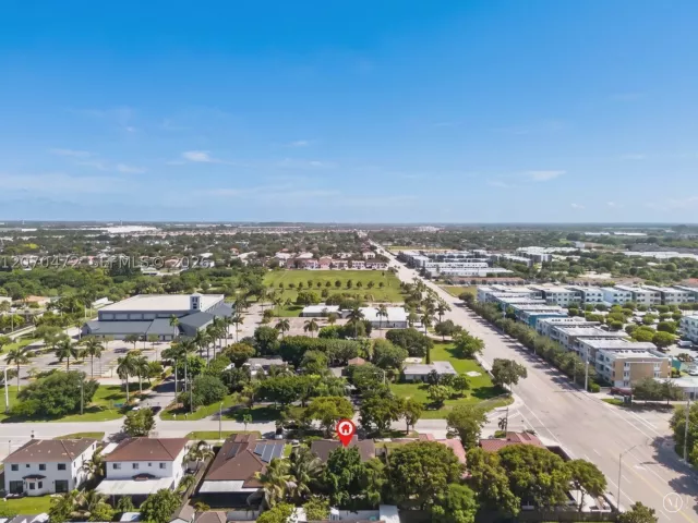 4-bedroom home for sale in Homestead - 13631 SW 256th St - MondialRealty