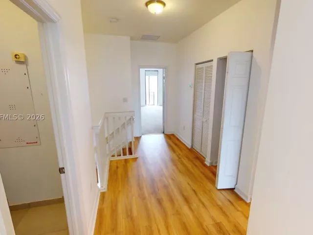 3-bedroom home for rent in Doral - 10428 NW 61st St - MondialRealty
