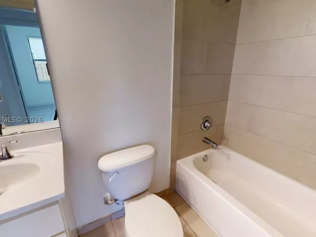 3-bedroom home for rent in Doral - 10428 NW 61st St - MondialRealty