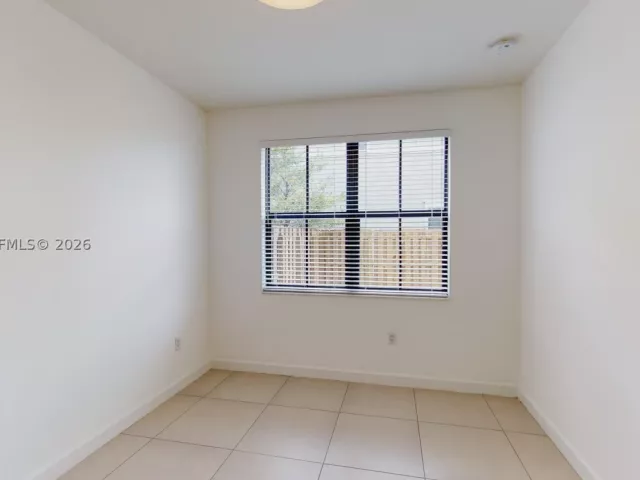 3-bedroom home for rent in Doral - 10428 NW 61st St - MondialRealty