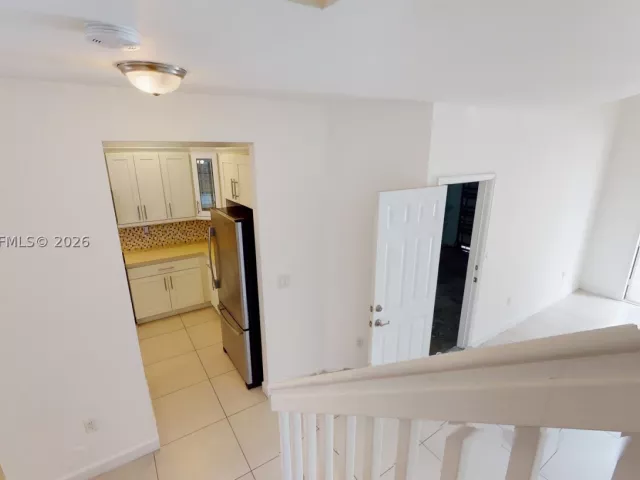 3-bedroom home for rent in Doral - 10428 NW 61st St - MondialRealty