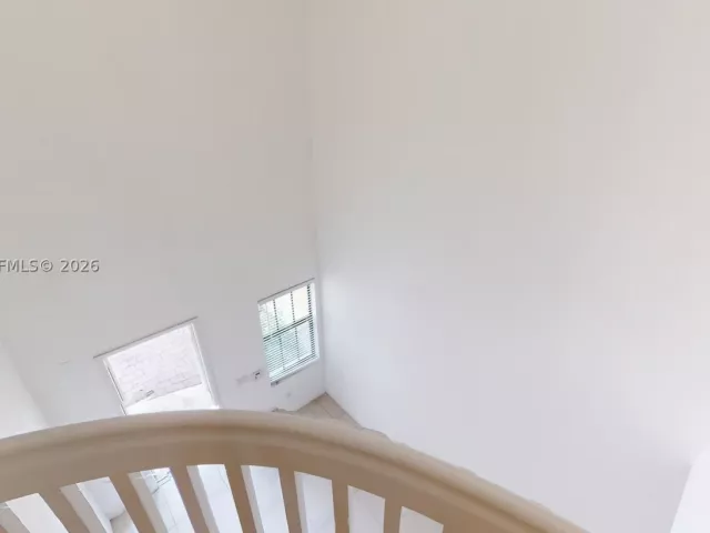 3-bedroom home for rent in Doral - 10428 NW 61st St - MondialRealty