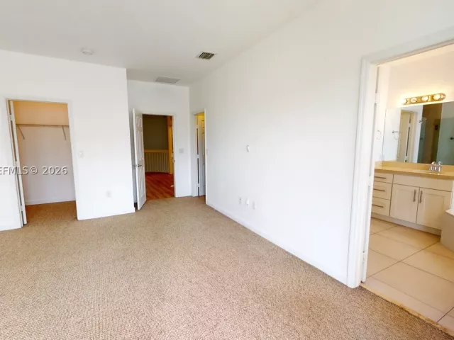 3-bedroom home for rent in Doral - 10428 NW 61st St - MondialRealty