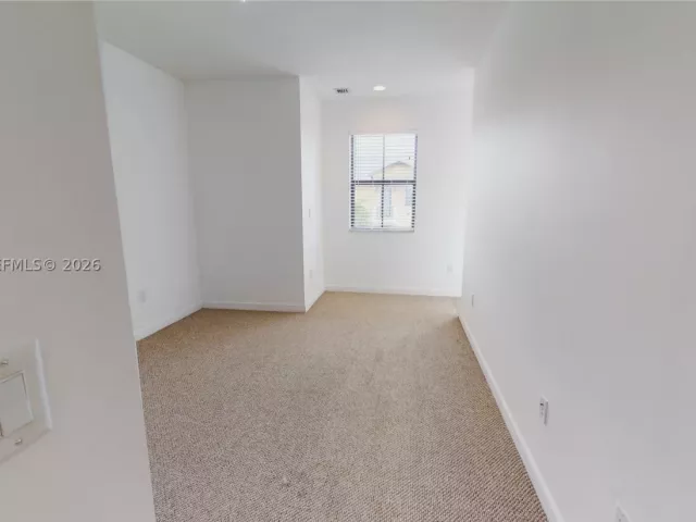 3-bedroom home for rent in Doral - 10428 NW 61st St - MondialRealty