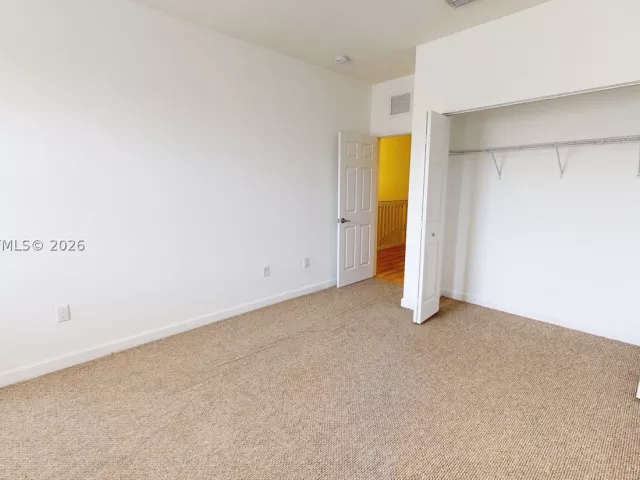 3-bedroom home for rent in Doral - 10428 NW 61st St - MondialRealty