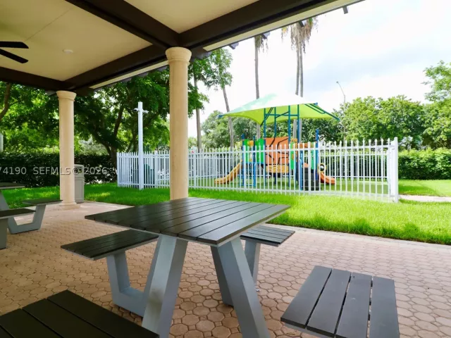 3-bedroom home for rent in Pembroke Pines - 15726 NW 16th Ct 15726 - MondialRealty