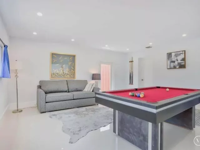 3-bedroom home for sale in Fort Lauderdale - 1631 Poinsettia Drive - MondialRealty