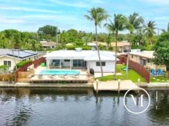 3-bedroom home for sale in Fort Lauderdale - 1631 Poinsettia Drive - MondialRealty