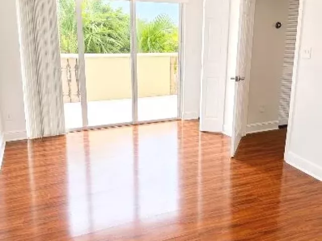 3-bedroom home for rent in Fort Lauderdale - 620 NE 7TH Avenue 620 - MondialRealty