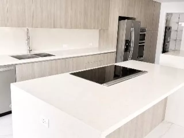 3-bedroom home for rent in Fort Lauderdale - 620 NE 7TH Avenue 620 - MondialRealty