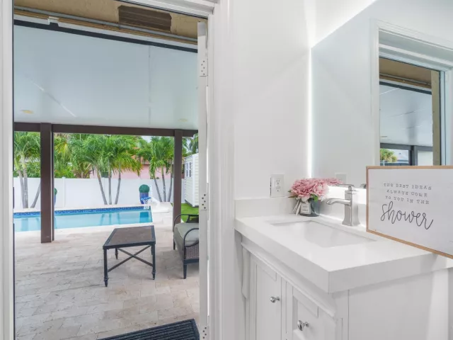 3-bedroom home for sale in Deerfield Beach - 533 NE 1st Avenue - MondialRealty