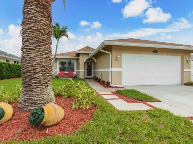 3-bedroom home for sale in Deerfield Beach - 533 NE 1st Avenue - MondialRealty