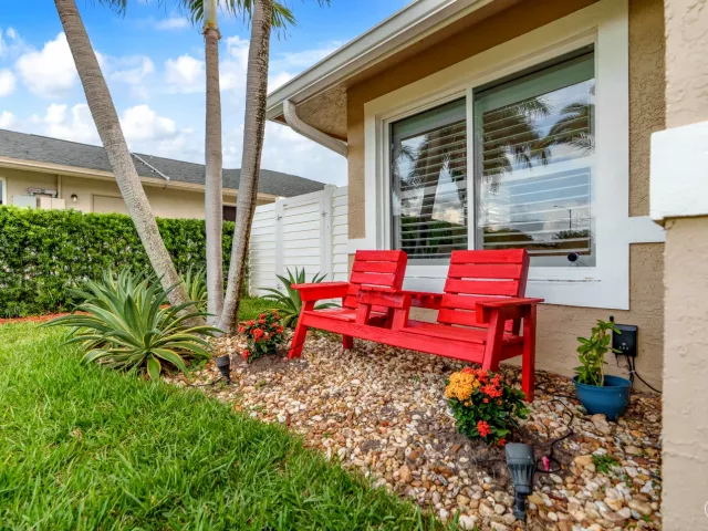 3-bedroom home for sale in Deerfield Beach - 533 NE 1st Avenue - MondialRealty